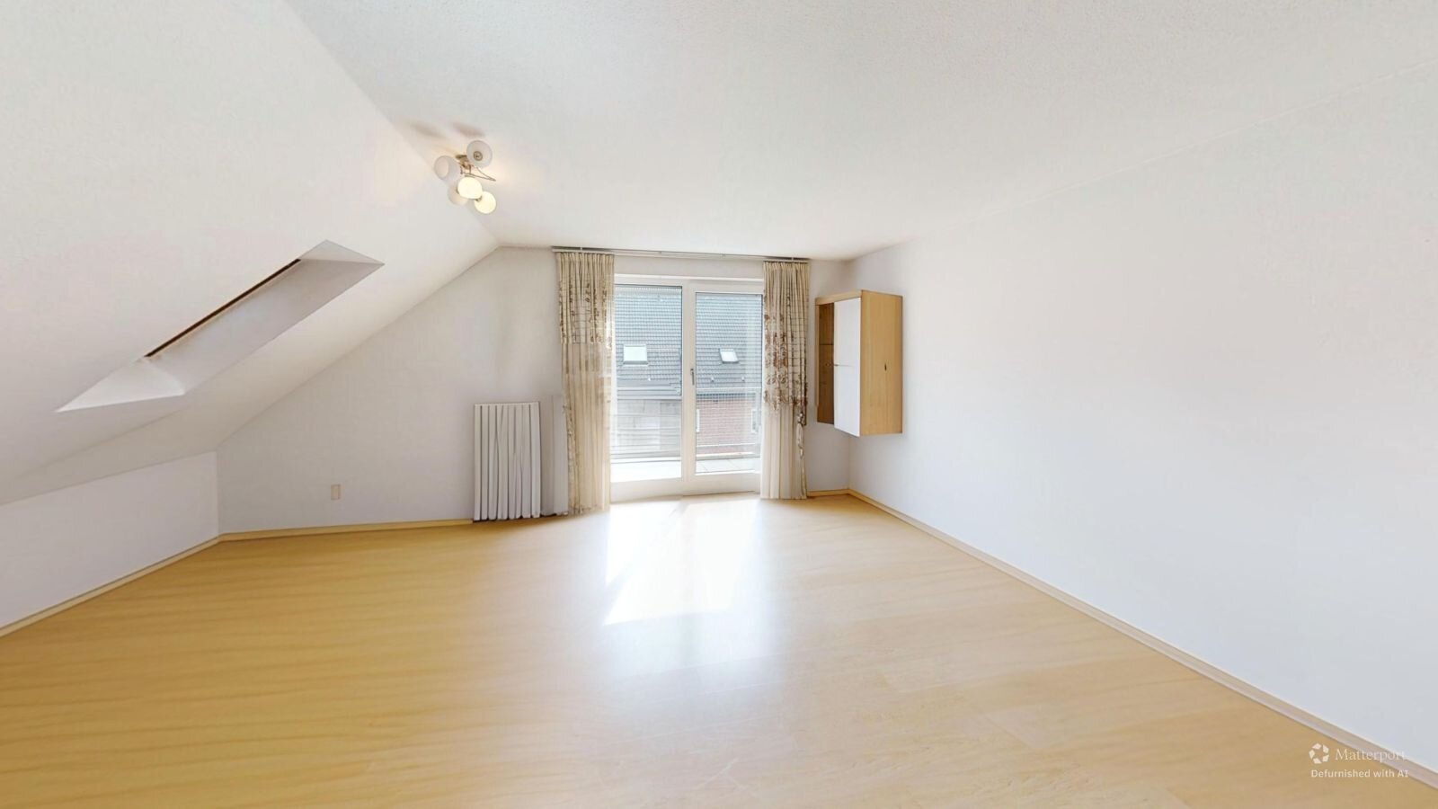 Zentral wohnen in Bielefeld – gepflegte Eigentumswohnung mit Balkon (STI-223) — Wohnzimmer 02