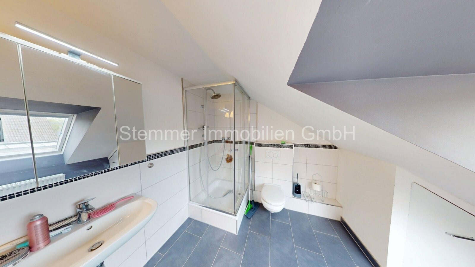 Gepflegte 3-Zimmer-Dachgeschosswohnung in Herford – All-inclusive-Miete!